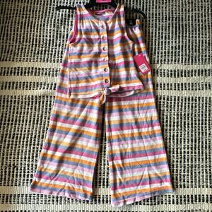 Vince camuto Size 7 girls 2 piece set pink and blue NWT